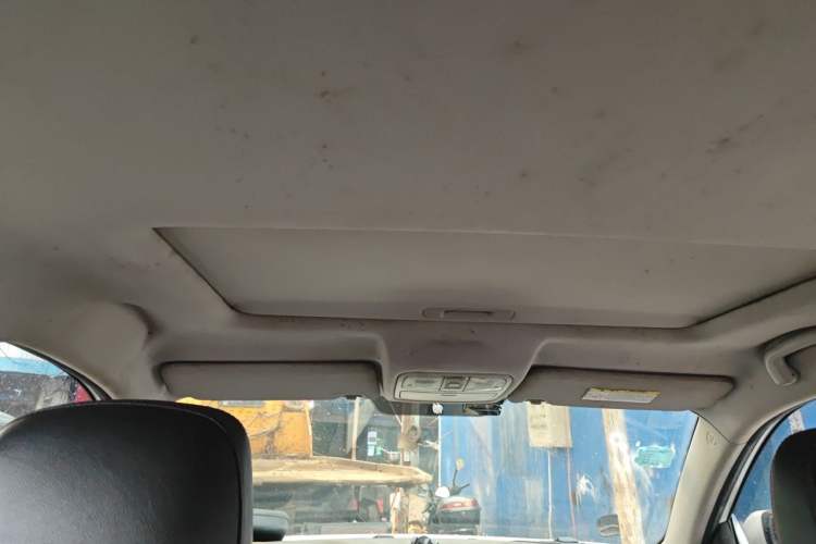 Used CHANGAN CS75 2014 2.0L Manual Leading Version China IV Standard Headliner