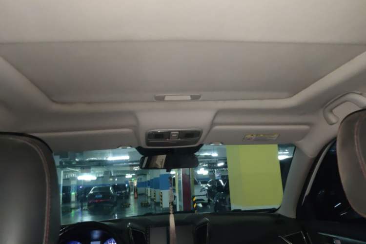 Used CHANGAN CS75 2014 1.8T Automatic Elite Model China IV Standard Headliner