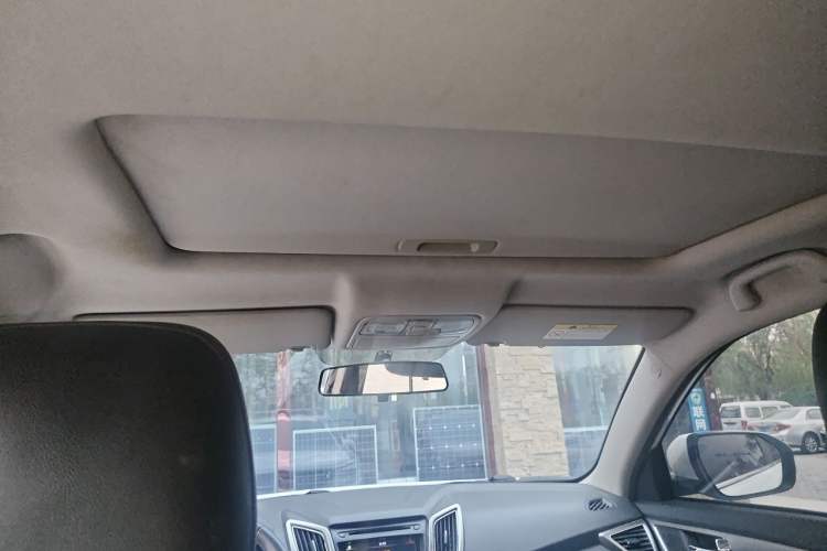 Used CHANGAN CS75 2014 2.0L Manual Luxury Version China V Standard Headliner