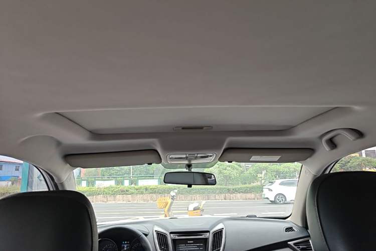 Used CHANGAN CS75 2014 1.8T Automatic Elite Model China IV Standard Headliner