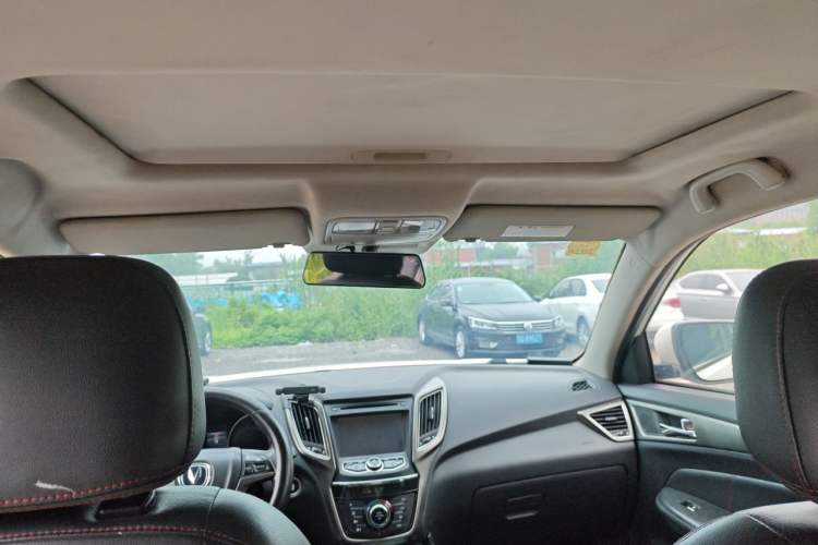 Used CHANGAN CS75 2014 1.8T Automatic Elite Model China IV Standard Headliner