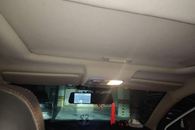Used CHANGAN CS75 2014 2.0L Manual Luxury Version China V Standard Headliner