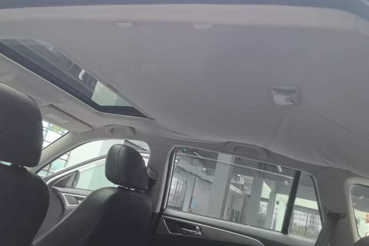 Used CHANGAN CS75 2014 1.8T Automatic Elite Model China IV Standard Headliner