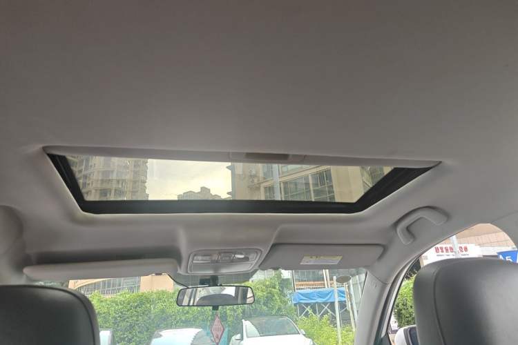 Used CHANGAN CS75 2014 1.8T Automatic Prestige Model China IV Standard Headliner