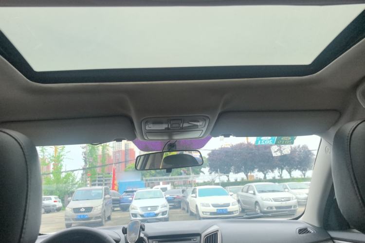Used CHANGAN CS75 2014 1.8T Automatic Elite Model China IV Standard Headliner