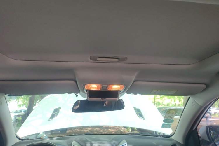 Used CHANGAN CS75 2014 2.0L Manual Luxury Version China V Standard Headliner