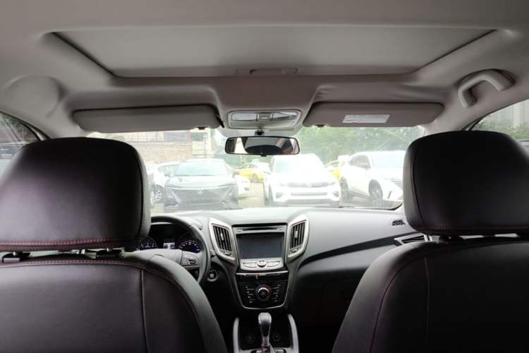 Used CHANGAN CS75 2014 1.8T Automatic Elite Model China IV Standard Headliner