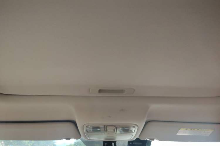 Used CHANGAN CS75 2014 1.8T Automatic Elite Model China IV Standard Headliner