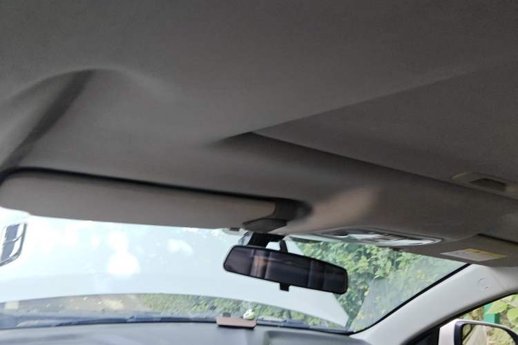 Used CHANGAN CS75 2014 1.8T Automatic Prestige Model China IV Standard Headliner