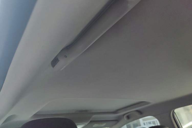 Used CHANGAN CS75 2014 1.8T Automatic Elite Model China IV Standard Headliner