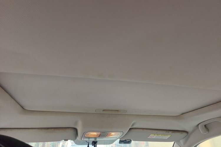 Used CHANGAN CS75 2014 2.0L Manual Luxury Version China IV Standard Headliner