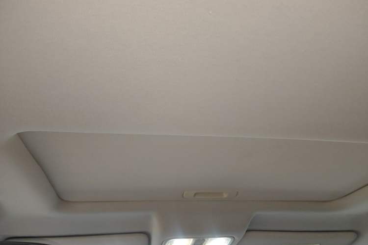 Used CHANGAN CS75 2014 1.8T Automatic Elite Model China IV Standard Headliner