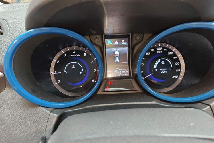 Used CHANGAN CS75 2014 2.0L Manual Leading Version China IV Standard Instrument Cluster