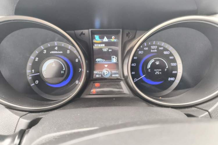 Used CHANGAN CS75 2014 1.8T Automatic Prestige Model China IV Standard Instrument Cluster