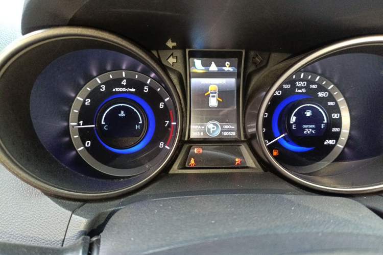 Used CHANGAN CS75 2014 1.8T Automatic Elite Model China IV Standard Instrument Cluster