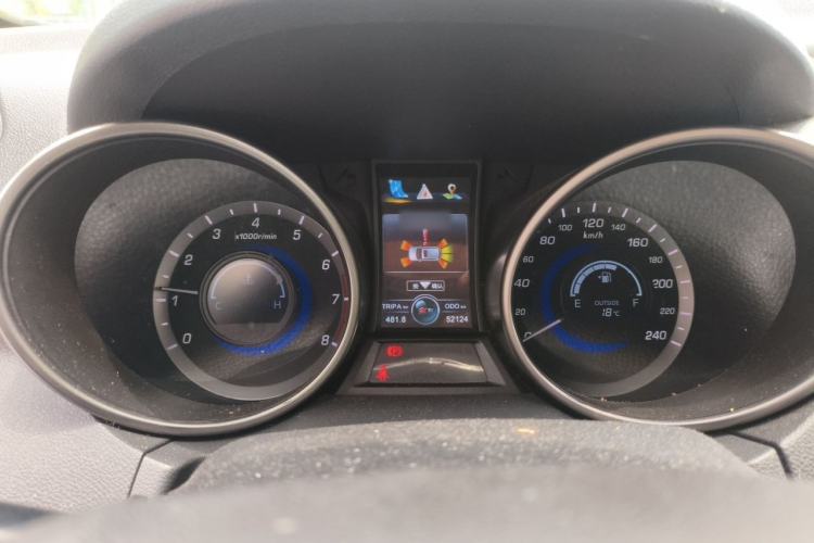 Used CHANGAN CS75 2014 2.0L Manual Luxury Version China IV Standard Instrument Cluster