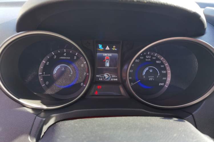 Used CHANGAN CS75 2014 1.8T Automatic Elite Model China IV Standard Instrument Cluster