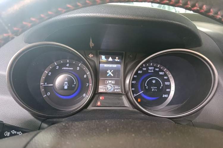 Used CHANGAN CS75 2014 1.8T Automatic Prestige Model China IV Standard Instrument Cluster