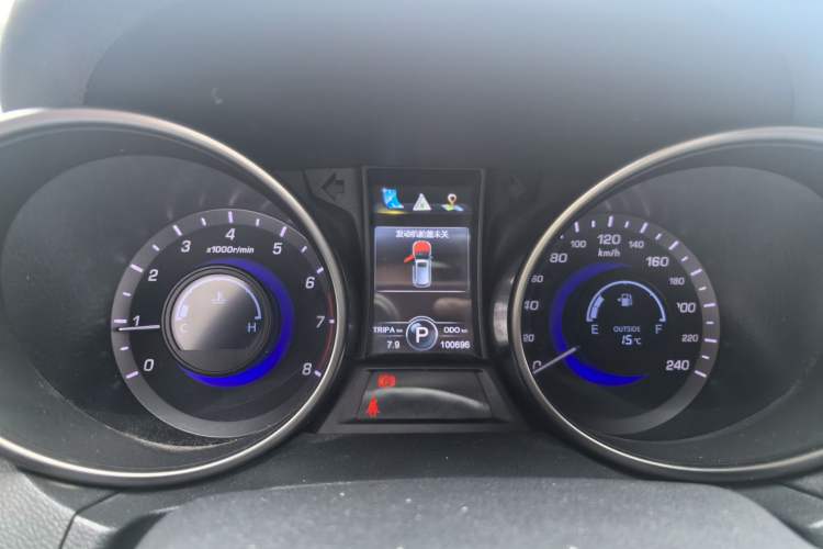 Used CHANGAN CS75 2014 1.8T Automatic Elite Model China IV Standard Instrument Cluster