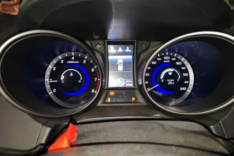 Used CHANGAN CS75 2014 1.8T Automatic Elite Model China IV Standard Instrument Cluster