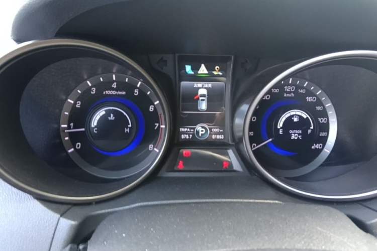 Used CHANGAN CS75 2014 1.8T Automatic Elite Model China IV Standard Instrument Cluster