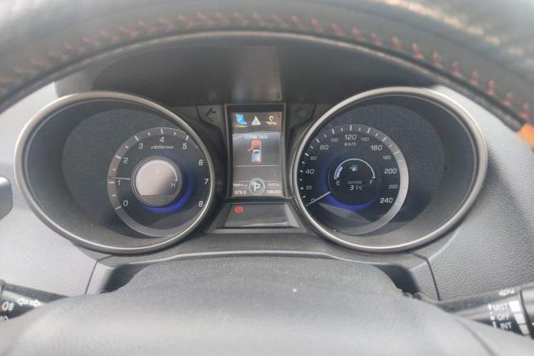 Used CHANGAN CS75 2014 1.8T Automatic Elite Model China IV Standard Instrument Cluster