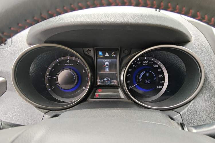 Used CHANGAN CS75 2014 2.0L Manual Luxury Version China V Standard Instrument Cluster