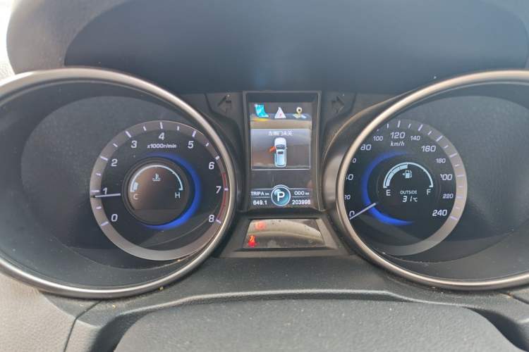 Used CHANGAN CS75 2014 1.8T Automatic Elite Model China IV Standard Instrument Cluster