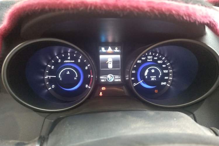 Used CHANGAN CS75 2014 1.8T Automatic Elite Model China IV Standard Instrument Cluster