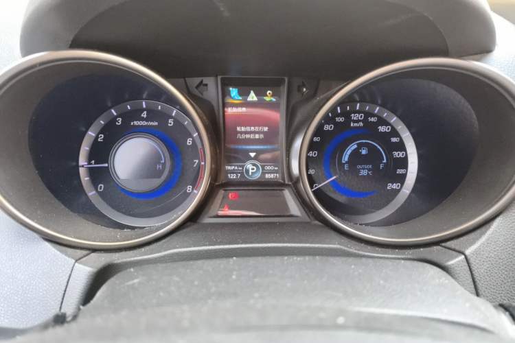 Used CHANGAN CS75 2014 1.8T Automatic Elite Model China IV Standard Instrument Cluster