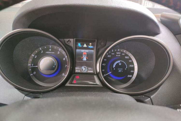 Used CHANGAN CS75 2014 1.8T Automatic Prestige Model China IV Standard Instrument Cluster