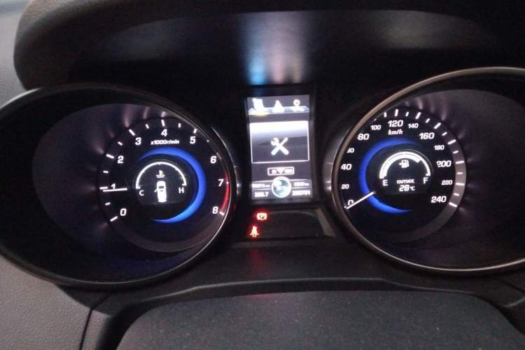 Used CHANGAN CS75 2014 2.0L Manual Luxury Version China IV Standard Instrument Cluster