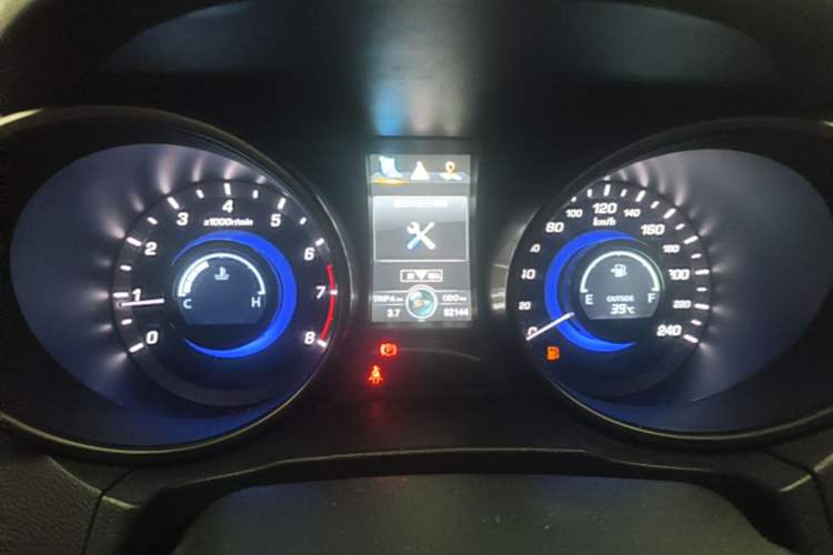Used CHANGAN CS75 2014 2.0L Manual Leading Version China IV Standard Instrument Cluster