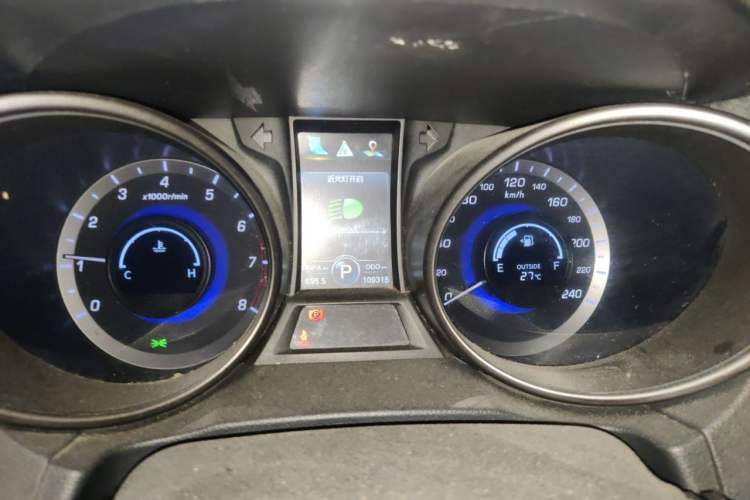 Used CHANGAN CS75 2014 1.8T Automatic Elite Model China IV Standard Instrument Cluster