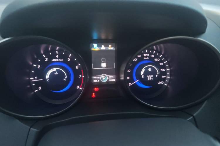 Used CHANGAN CS75 2014 1.8T Automatic Prestige Model China V Standard Instrument Cluster
