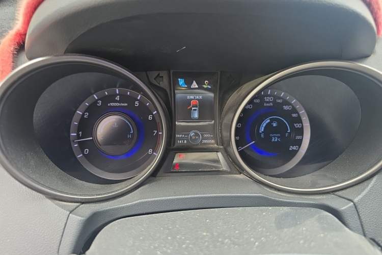 Used CHANGAN CS75 2014 2.0L Manual Luxury Version China IV Standard Instrument Cluster