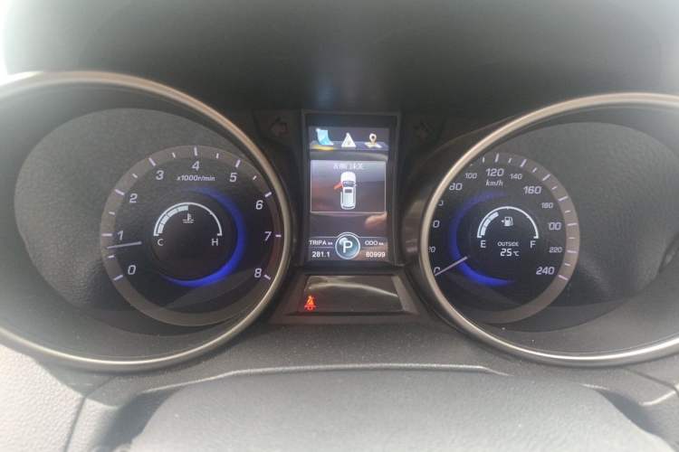 Used CHANGAN CS75 2014 1.8T Automatic Prestige Model China V Standard Instrument Cluster