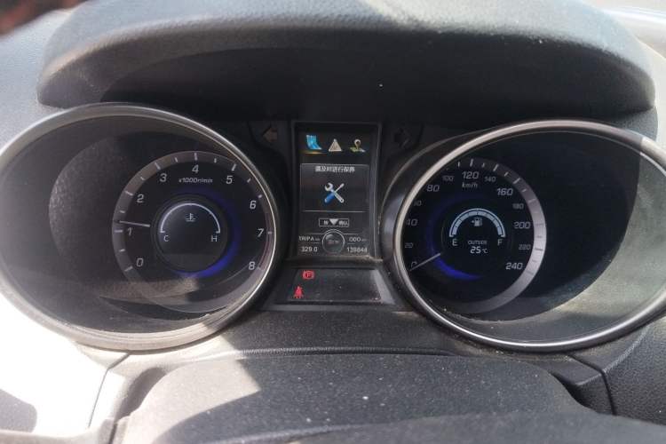 Used CHANGAN CS75 2014 2.0L Manual Luxury Version China IV Standard Instrument Cluster