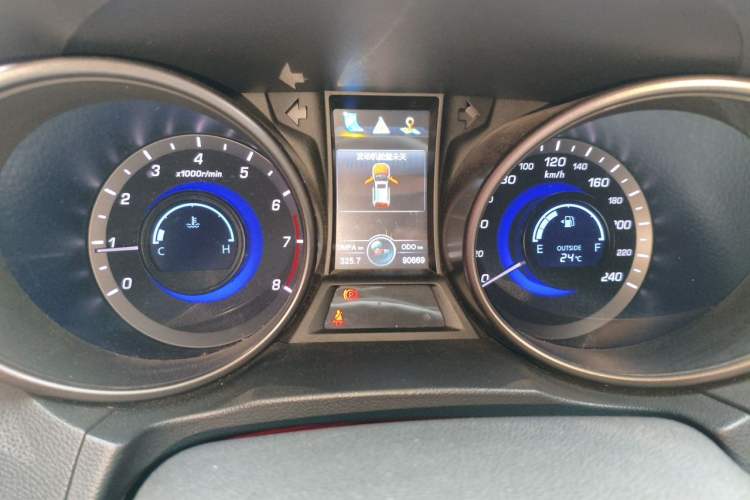 Used CHANGAN CS75 2014 2.0L Manual Luxury Version China IV Standard Instrument Cluster