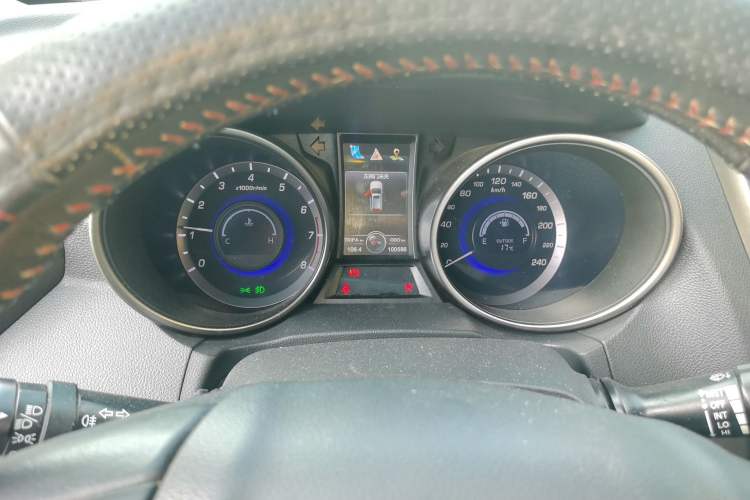 Used CHANGAN CS75 2014 2.0L Manual Luxury Version China IV Standard Instrument Cluster