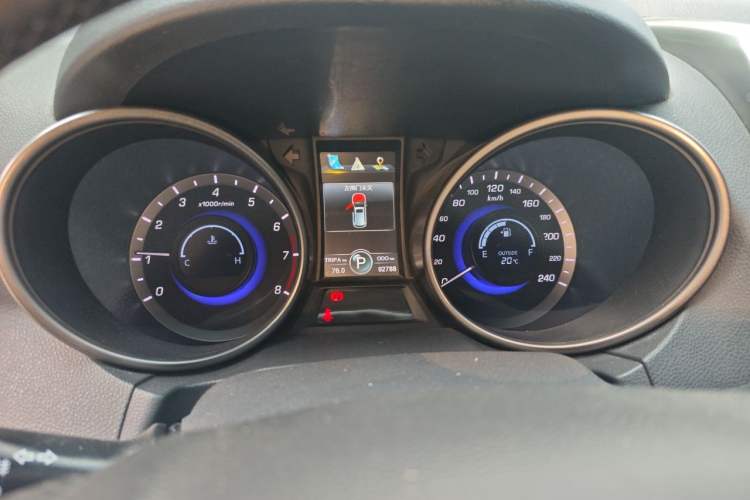 Used CHANGAN CS75 2014 1.8T Automatic Elite Model China IV Standard Instrument Cluster