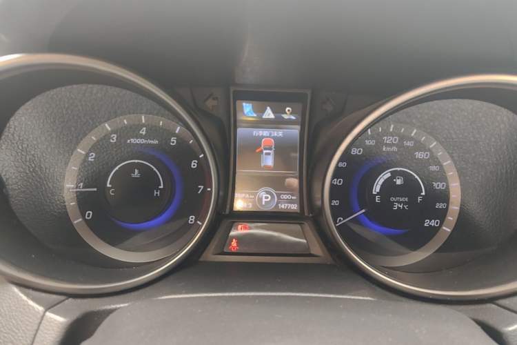 Used CHANGAN CS75 2014 1.8T Automatic Elite Model China IV Standard Instrument Cluster