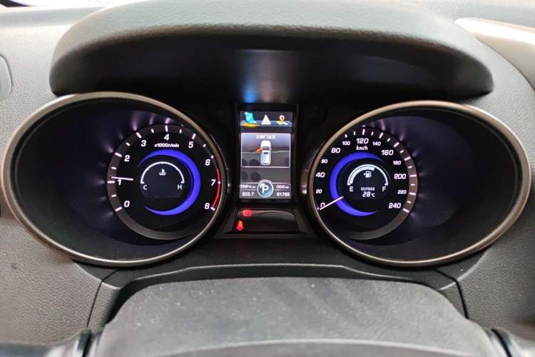 Used CHANGAN CS75 2014 1.8T Automatic Elite Model China IV Standard Instrument Cluster