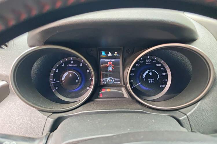 Used CHANGAN CS75 2014 2.0L Manual Luxury Version China IV Standard Instrument Cluster