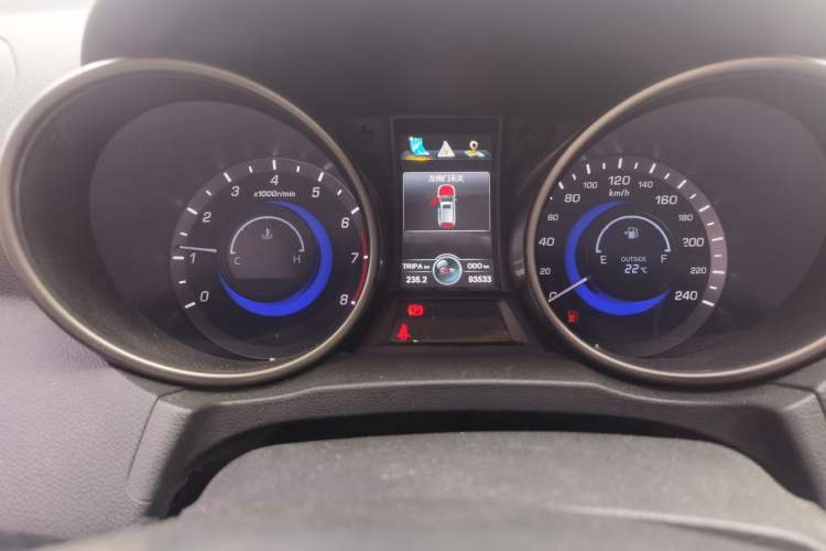 Used CHANGAN CS75 2014 2.0L Manual Comfort Version China V Standard Instrument Cluster