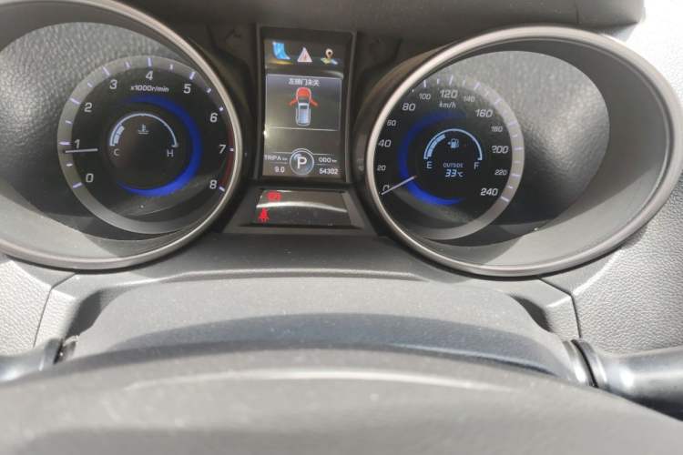 Used CHANGAN CS75 2014 1.8T Automatic Elite Model China IV Standard Instrument Cluster