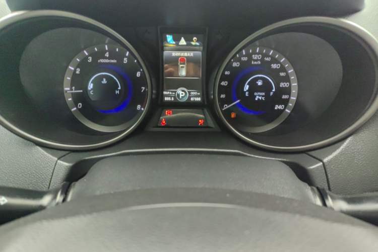 Used CHANGAN CS75 2014 1.8T Automatic Elite Model China IV Standard Instrument Cluster