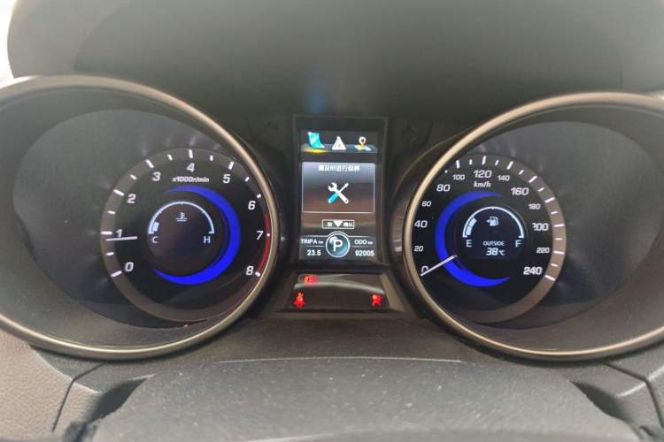 Used CHANGAN CS75 2014 1.8T Automatic Elite Model China IV Standard Instrument Cluster