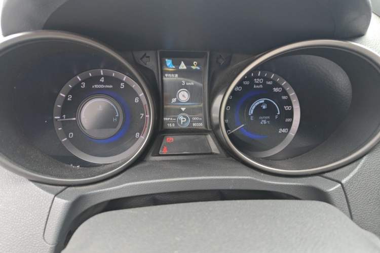 Used CHANGAN CS75 2014 1.8T Automatic Prestige Model China IV Standard Instrument Cluster