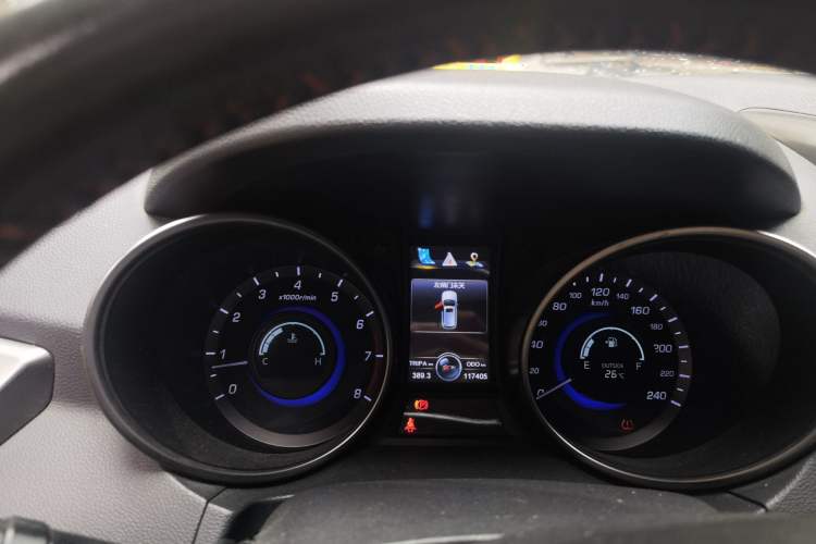 Used CHANGAN CS75 2014 2.0L Manual Luxury Version China V Standard Instrument Cluster